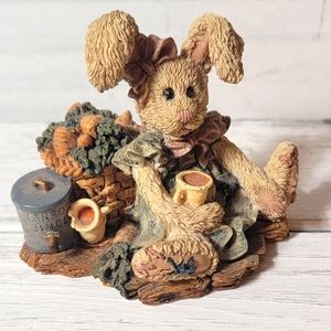 Boyds Bears Figurine "Carrot Juice"